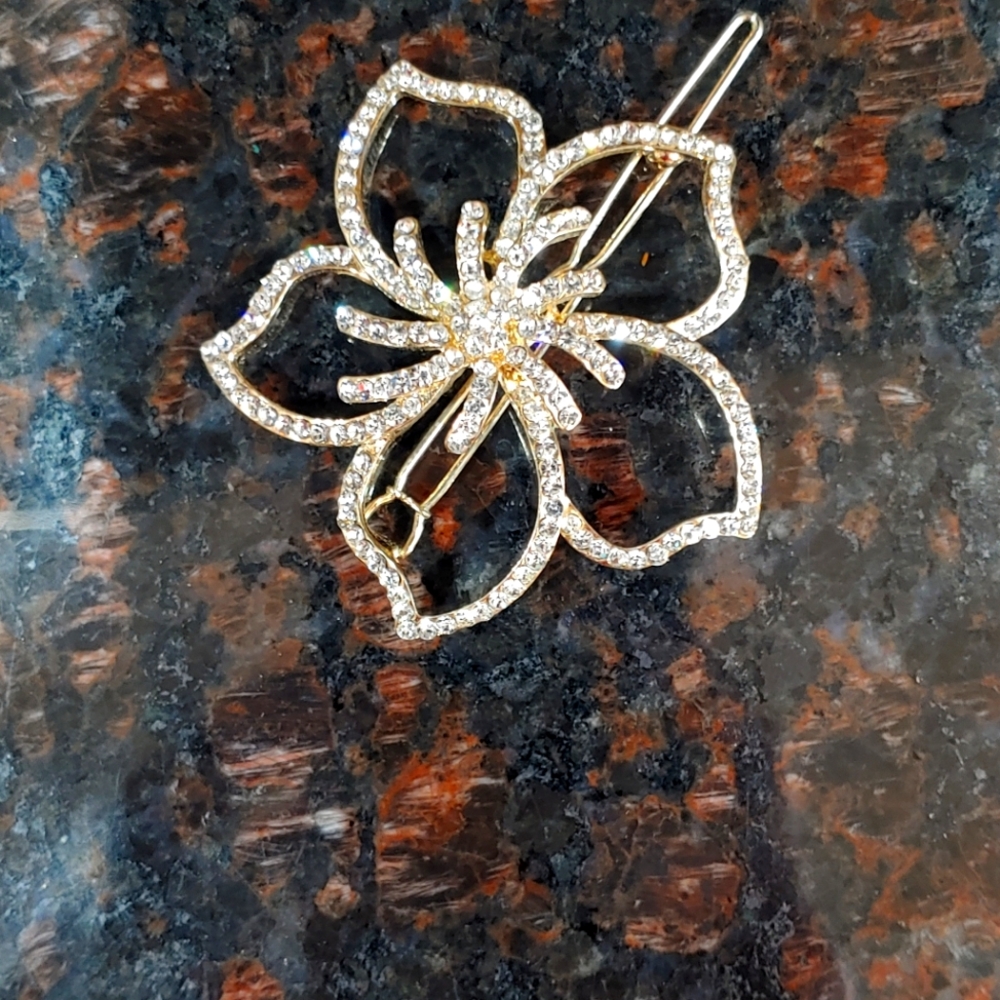 Inspired hair clip - Picture 2 of 3